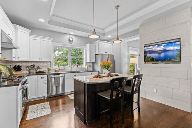 4053 Stone Point Drive NE, Rochester, MN 55906