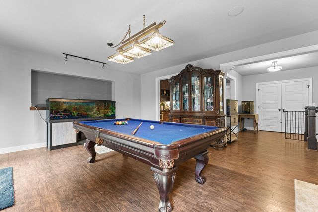 4053 Stone Point Drive NE, Rochester, MN 55906