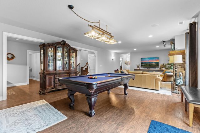 4053 Stone Point Drive NE, Rochester, MN 55906