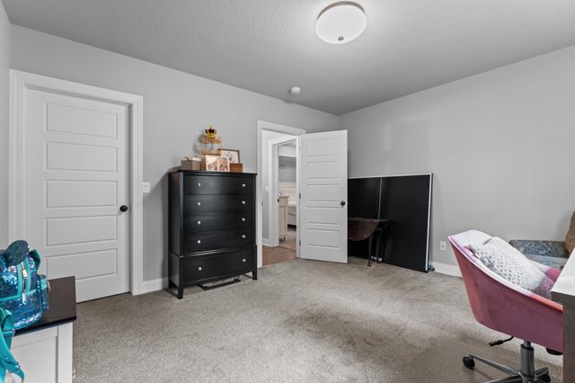 4053 Stone Point Drive NE, Rochester, MN 55906
