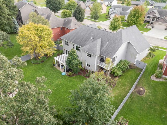 4053 Stone Point Drive NE, Rochester, MN 55906