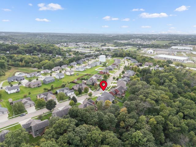 4053 Stone Point Drive NE, Rochester, MN 55906