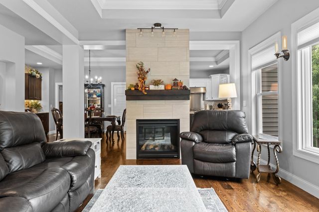 4053 Stone Point Drive NE, Rochester, MN 55906