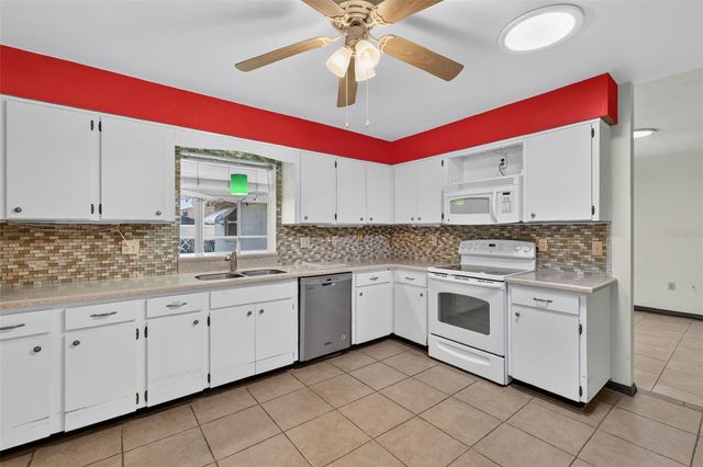 660 OLEANDER STREET, Mount Dora, FL 32757
