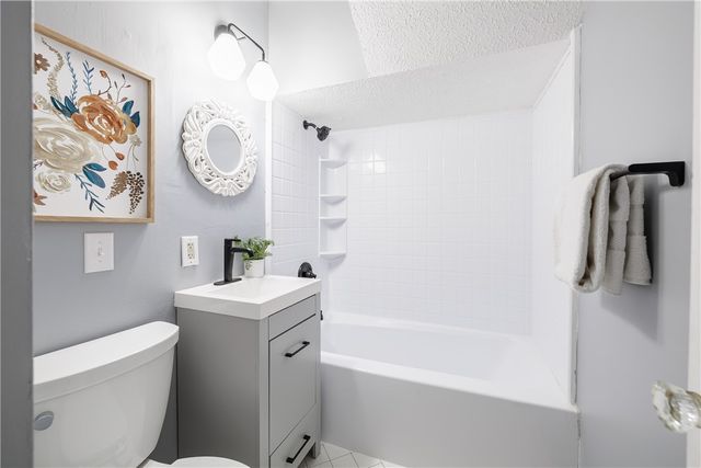 874 Helendale Road, Irondequoit, NY 14609