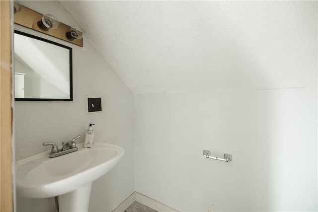 874 Helendale Road, Irondequoit, NY 14609