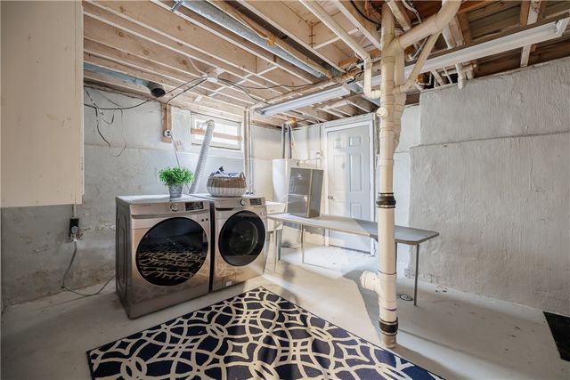 874 Helendale Road, Irondequoit, NY 14609