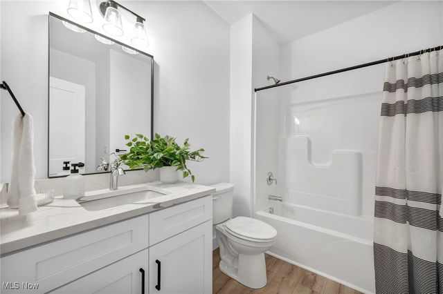 6728 Benedict Drive, Middleburg Heights, OH 44130