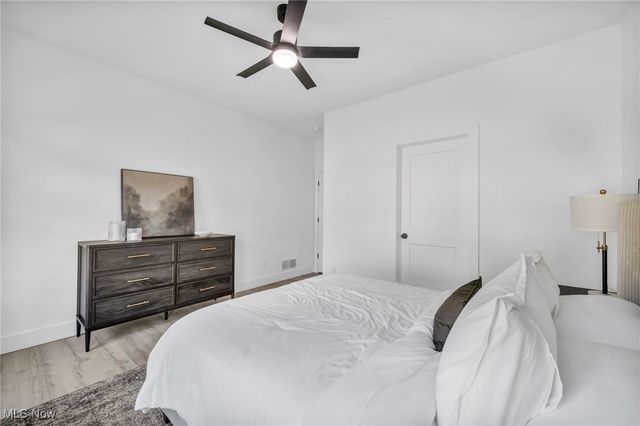 6728 Benedict Drive, Middleburg Heights, OH 44130