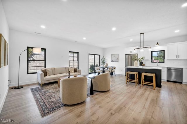 6728 Benedict Drive, Middleburg Heights, OH 44130