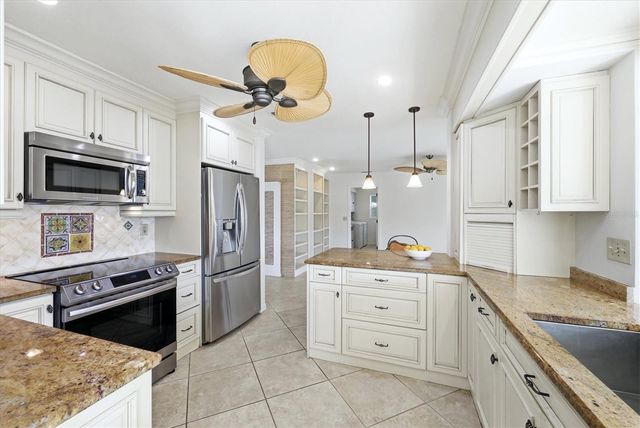 4986 WATERBRIDGE DOWN, Sarasota, FL 34235