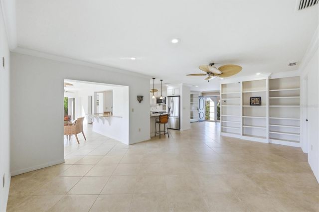 4986 WATERBRIDGE DOWN, Sarasota, FL 34235