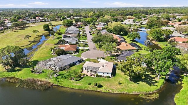 4986 WATERBRIDGE DOWN, Sarasota, FL 34235