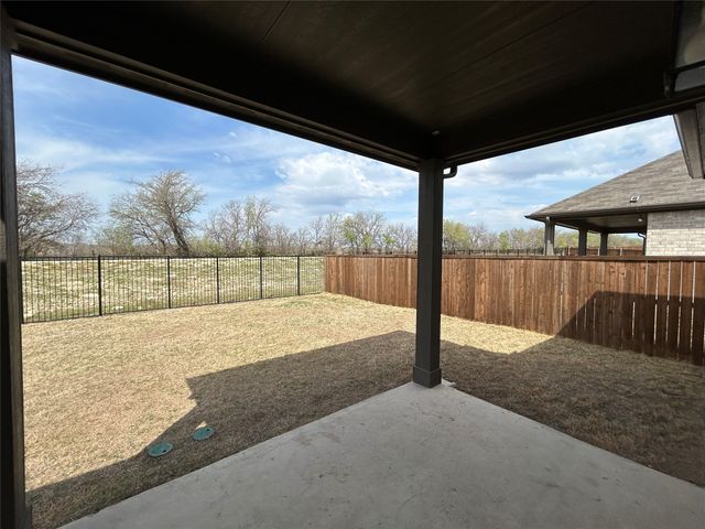 8941 Lantana Meadow Drive, Fort Worth, TX 76131
