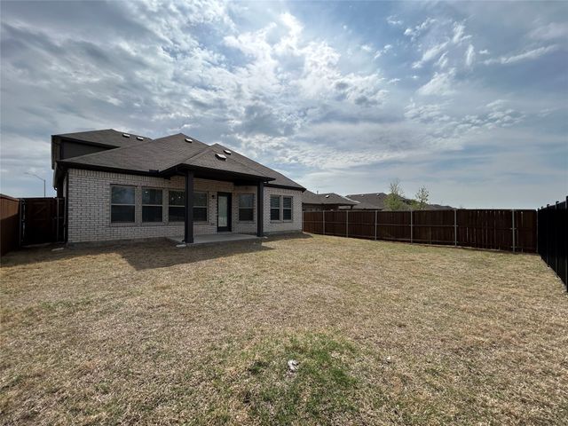 8941 Lantana Meadow Drive, Fort Worth, TX 76131