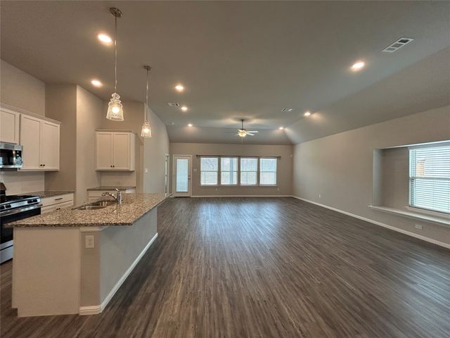 8941 Lantana Meadow Drive, Fort Worth, TX 76131