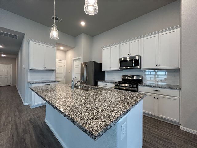 8941 Lantana Meadow Drive, Fort Worth, TX 76131