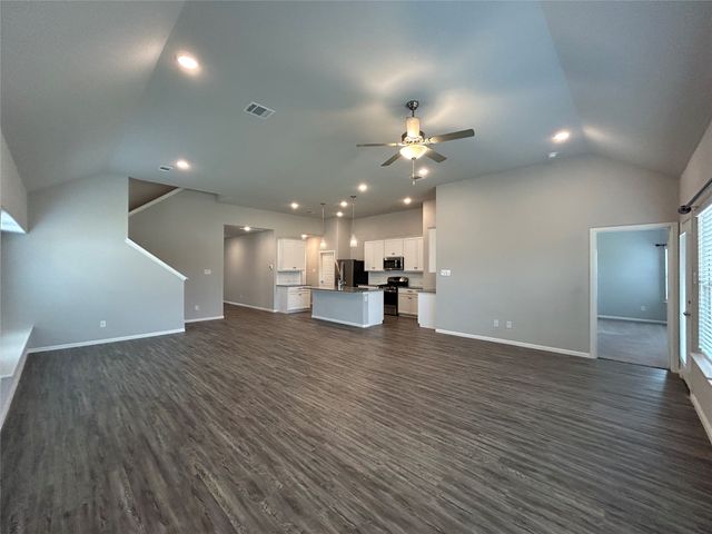 8941 Lantana Meadow Drive, Fort Worth, TX 76131