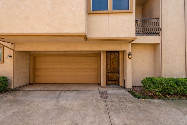 1914 Euclid Avenue C, Dallas, TX 75206