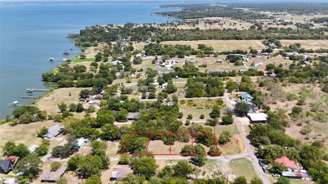 416 Black Foot, Quinlan, TX 75474