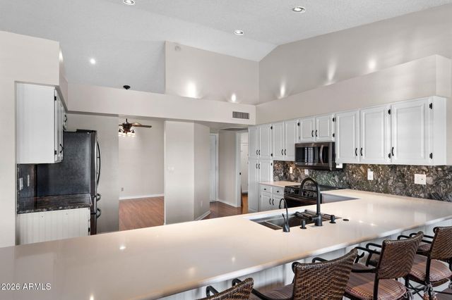 2566 LEISURE WORLD --, Mesa, AZ 85206