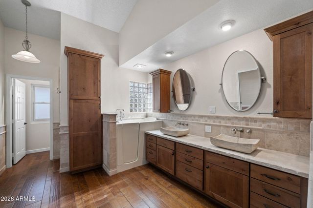 2566 LEISURE WORLD --, Mesa, AZ 85206