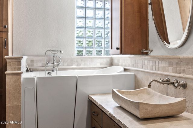 2566 LEISURE WORLD --, Mesa, AZ 85206