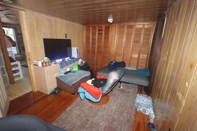 3325 Orange Avenue, Fort Pierce, FL 34947