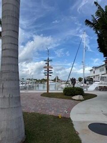 3325 Orange Avenue, Fort Pierce, FL 34947