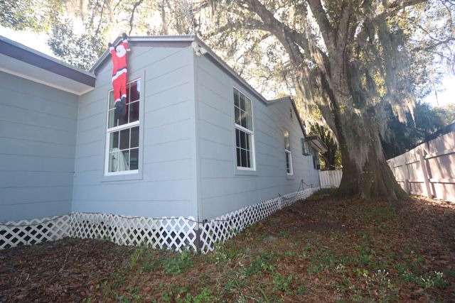 3325 Orange Avenue, Fort Pierce, FL 34947