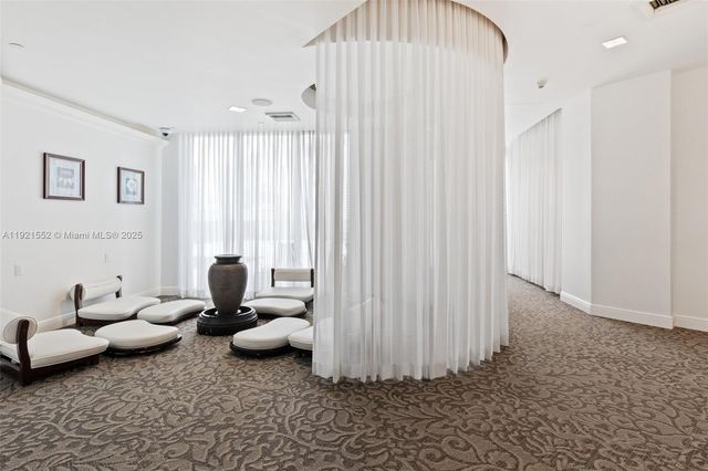 350 S Miami Ave 1805, Miami, FL 33130