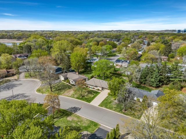 8316 Beard Road, Bloomington, MN 55431