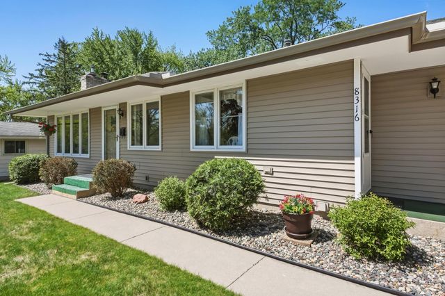 8316 Beard Road, Bloomington, MN 55431
