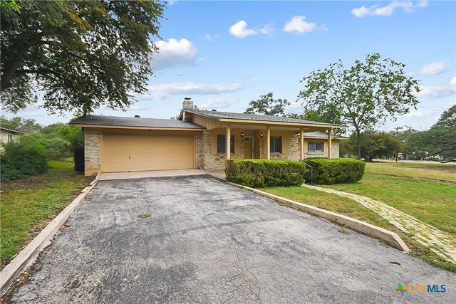 185 Oklahoma Avenue, New Braunfels, TX 78130