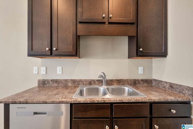 196 GREENWOOD CIRCLE, Calera, AL 35040