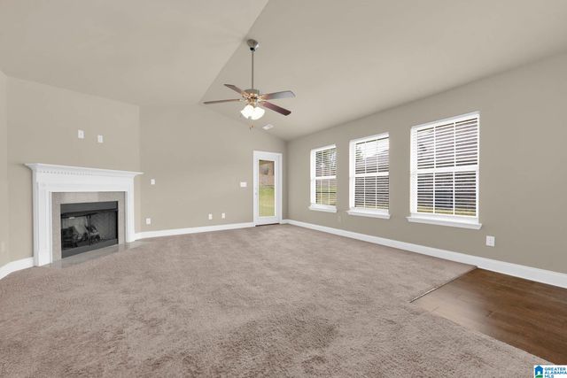 196 GREENWOOD CIRCLE, Calera, AL 35040