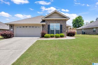 196 GREENWOOD CIRCLE, Calera, AL 35040