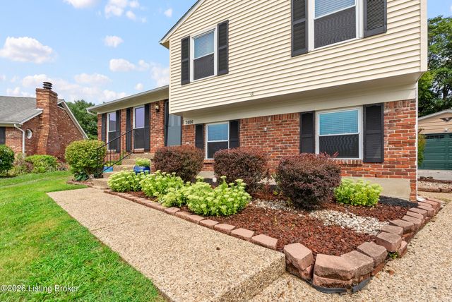 7406 Covey Pl, Louisville, KY 40291