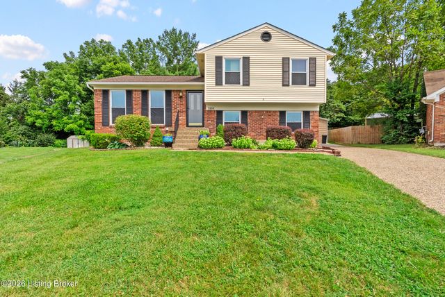 7406 Covey Pl, Louisville, KY 40291
