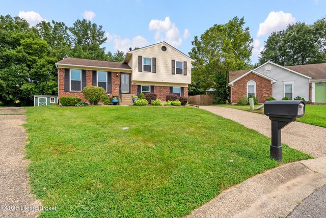 7406 Covey Pl, Louisville, KY 40291