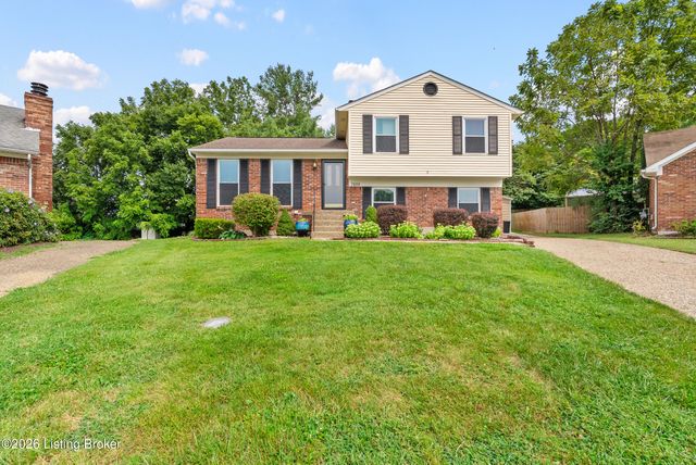 7406 Covey Pl, Louisville, KY 40291