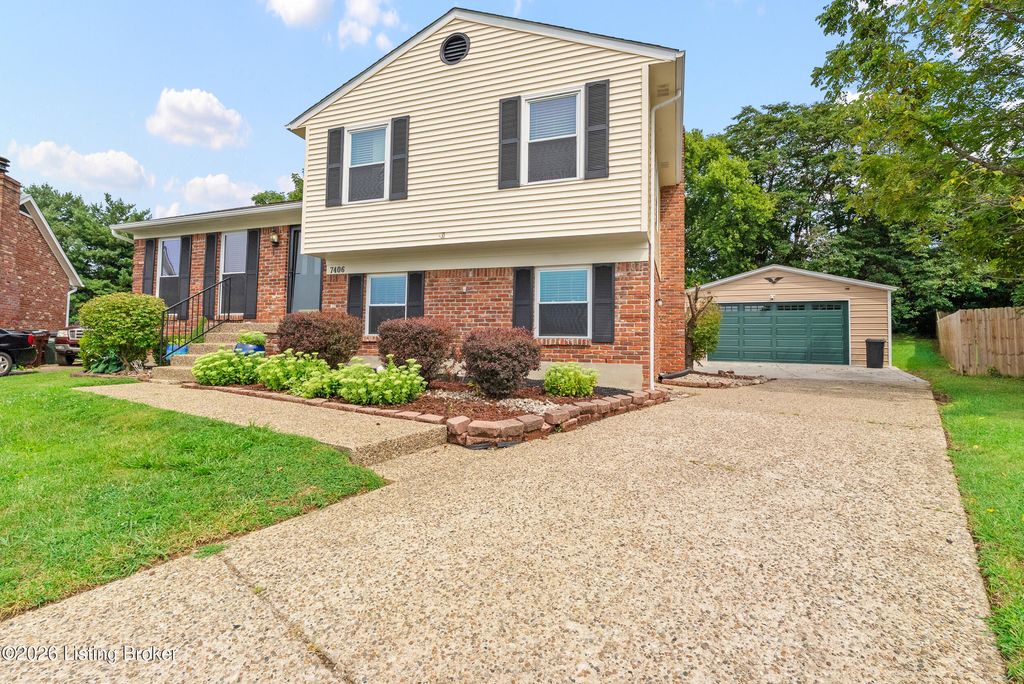 7406 Covey Pl, Louisville, KY 40291