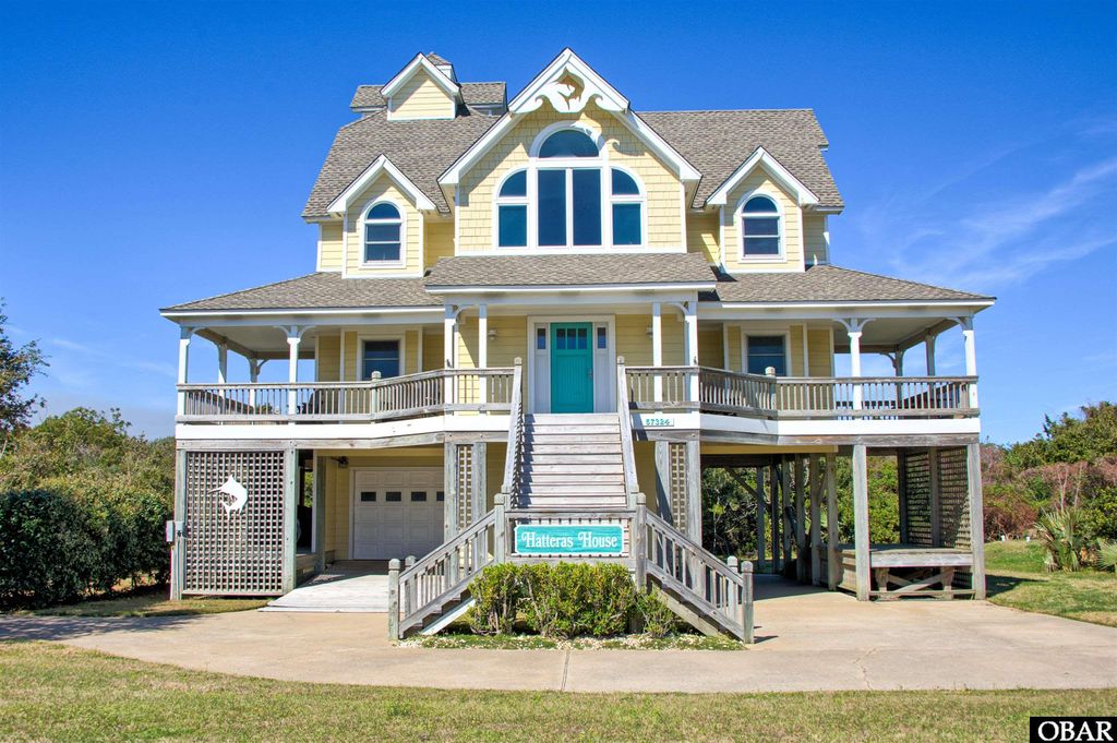 Image 1 of property listing at 57324 Lighthouse Road Lot 32, Hatteras, NC 27943