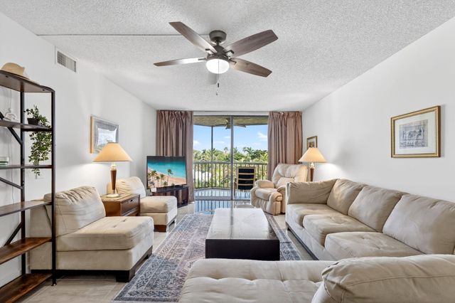 890 N Federal Highway 403, Lantana, FL 33462