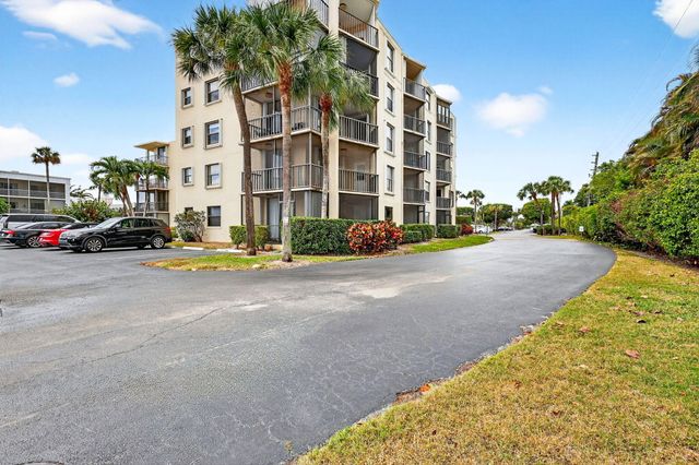 890 N Federal Highway 403, Lantana, FL 33462