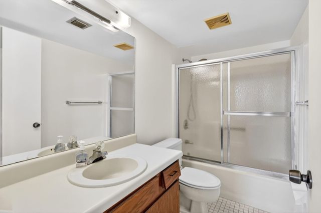 890 N Federal Highway 403, Lantana, FL 33462