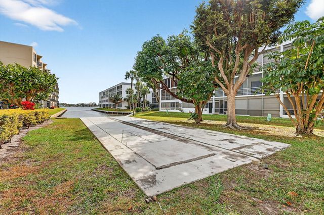 890 N Federal Highway 403, Lantana, FL 33462