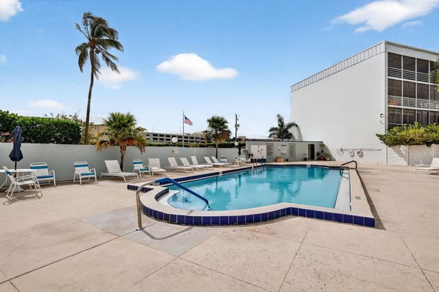 890 N Federal Highway 403, Lantana, FL 33462