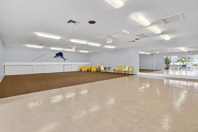 890 N Federal Highway 403, Lantana, FL 33462