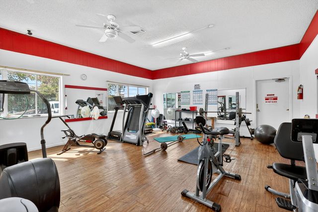 890 N Federal Highway 403, Lantana, FL 33462